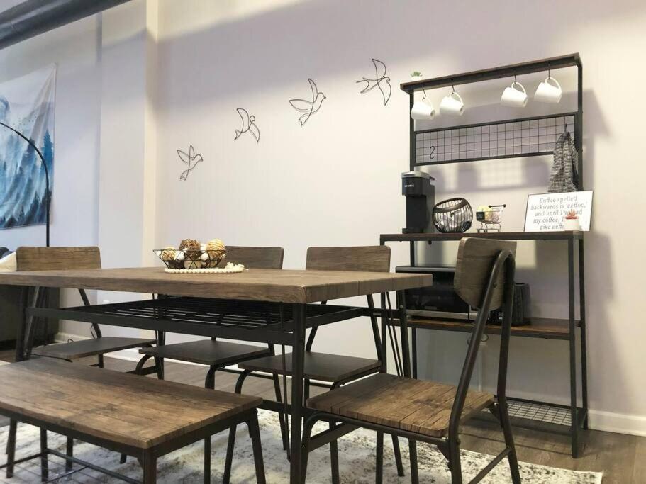 Appartamento Downtown Cleveland -Modern First Floor Unit Esterno foto