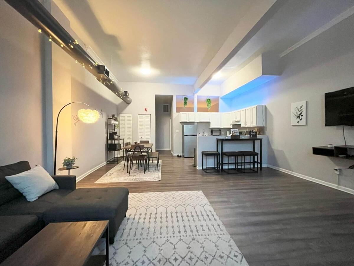 Appartamento Downtown Cleveland -Modern First Floor Unit Esterno foto